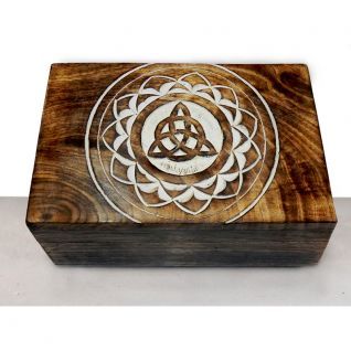 CAJA madera tallada Triqueta Celta